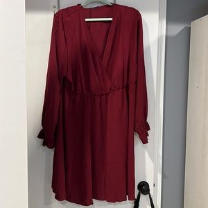 ✨BRAND NEW✨ burgundy long sleeve dress